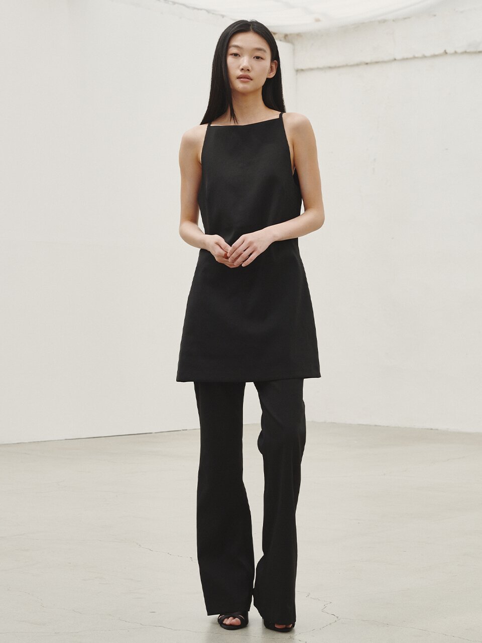 테일러드 부츠컷 슬랙스 - 블랙 / Tailored Bootcut Slacks - Black