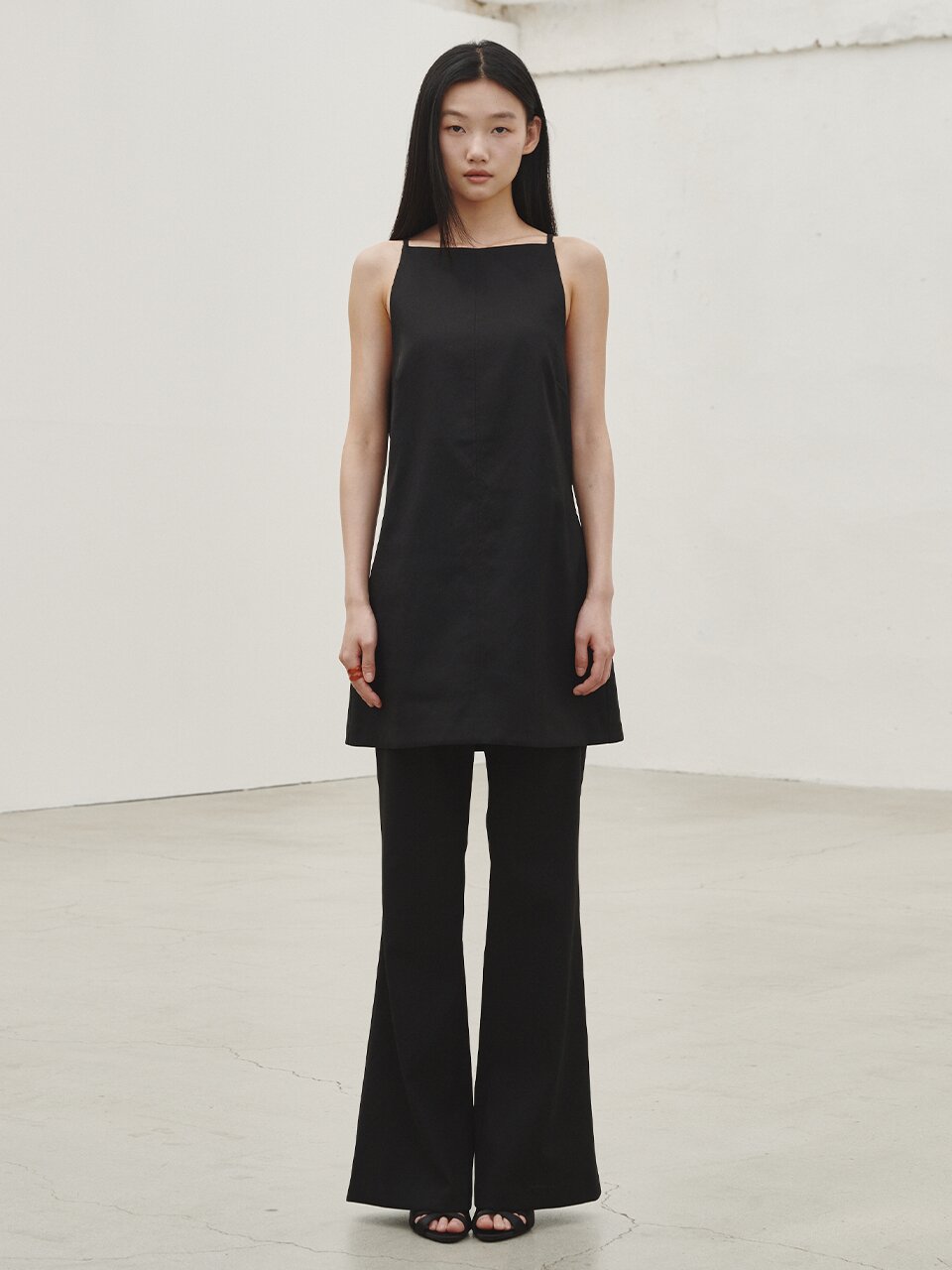 테일러드 부츠컷 슬랙스 - 블랙 / Tailored Bootcut Slacks - Black