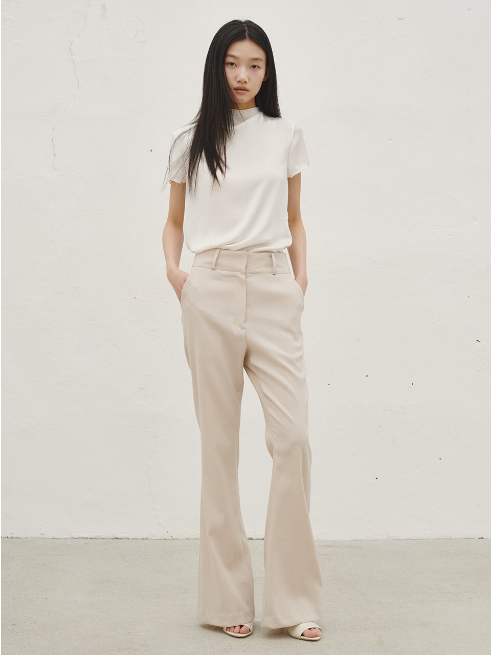 테일러드 부츠컷 슬랙스 - 베이지 / Tailored Bootcut Slacks - Beige