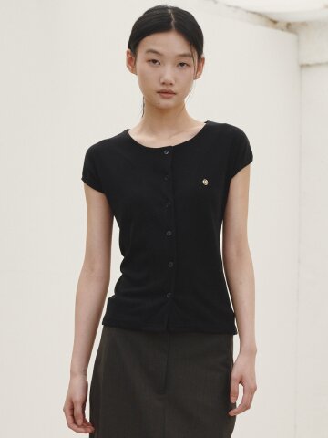 캡슬리브 버튼 티셔츠 - 블랙 / Cap Sleeve Button T-shirt - Black