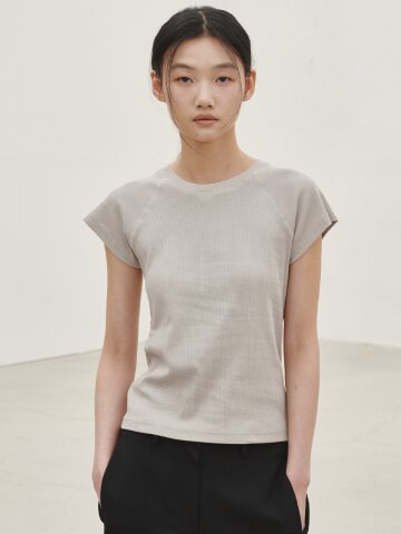 레글런 라운드 티셔츠 - 베이지 / Raglan Round T-Shirt - Beige