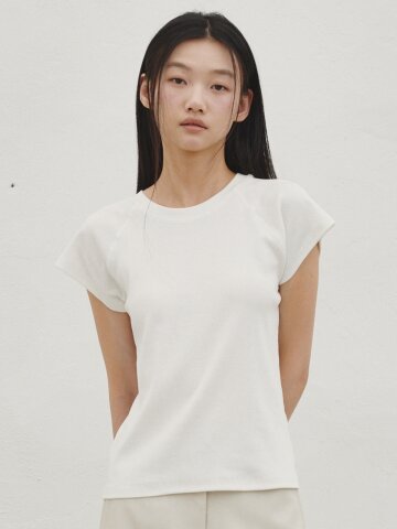레글런 라운드 티셔츠 - 아이보리 / Raglan Round T-Shirt - Ivory