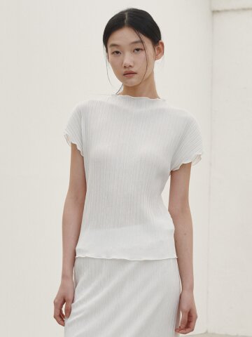 플리츠 모크넥 티셔츠 - 화이트 / Pleated Mock Neck T-shirt - White