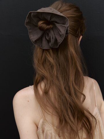 Airy Flow Scrunchie (cocoa brown)