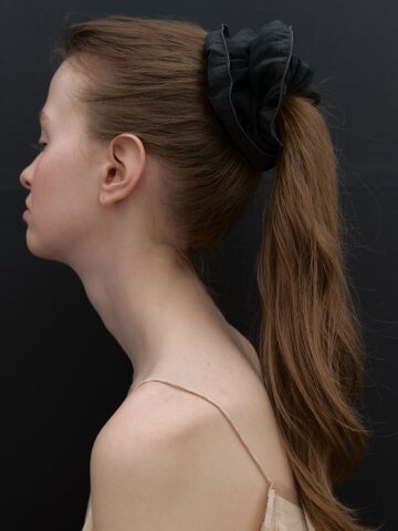 Airy Flow Scrunchie (chacoal black)