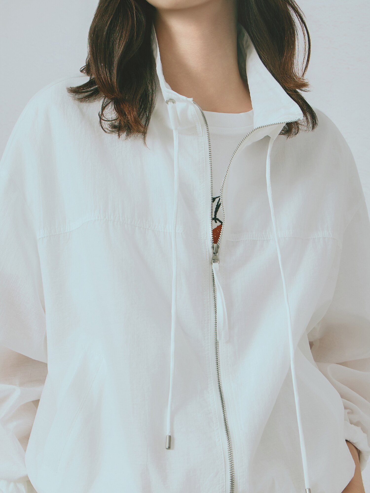 코튼 블렌드 하이넥 집업 점퍼 (WHITE)