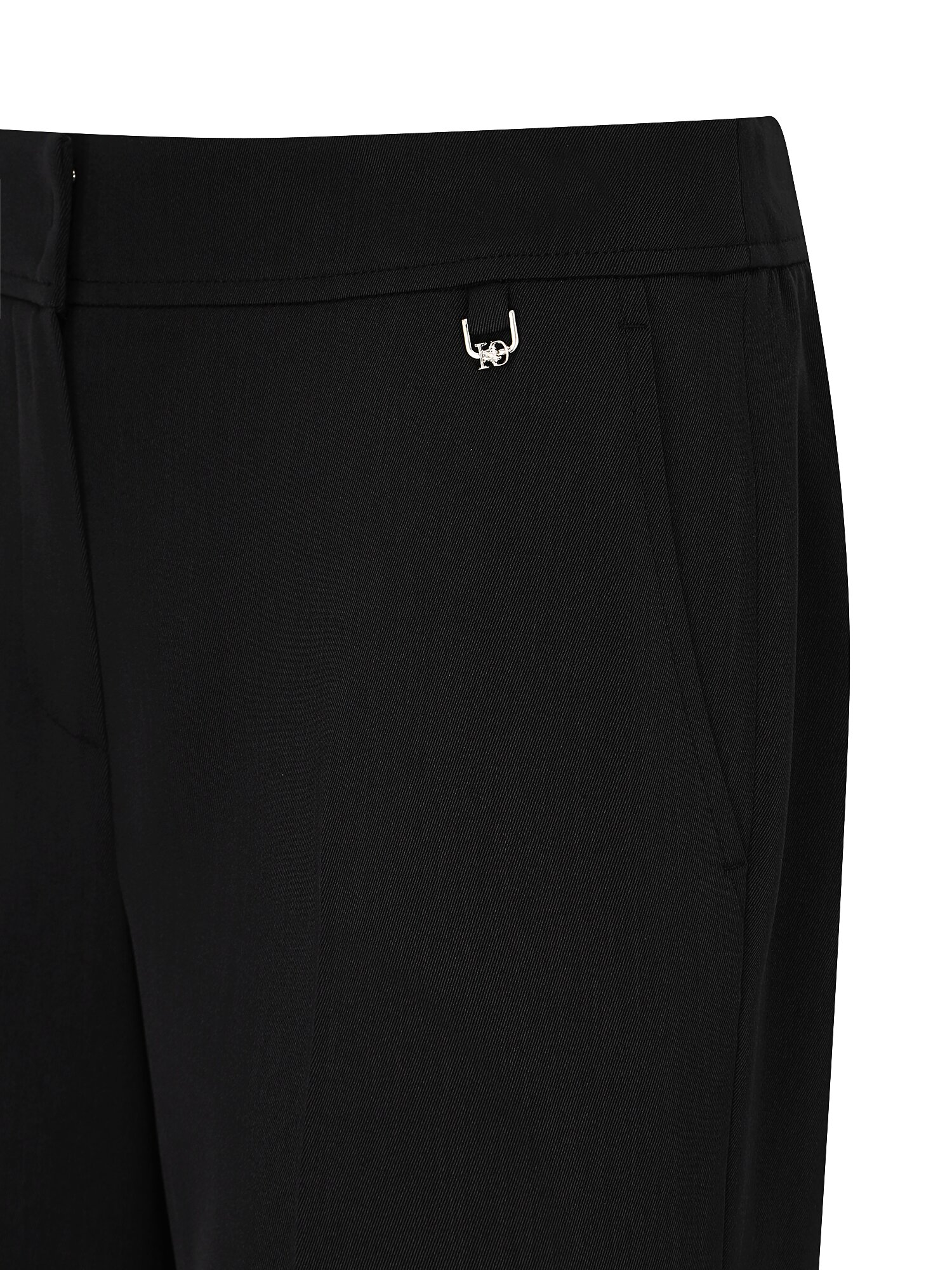 메탈 장식 슬림 부츠컷 팬츠 (BLACK)