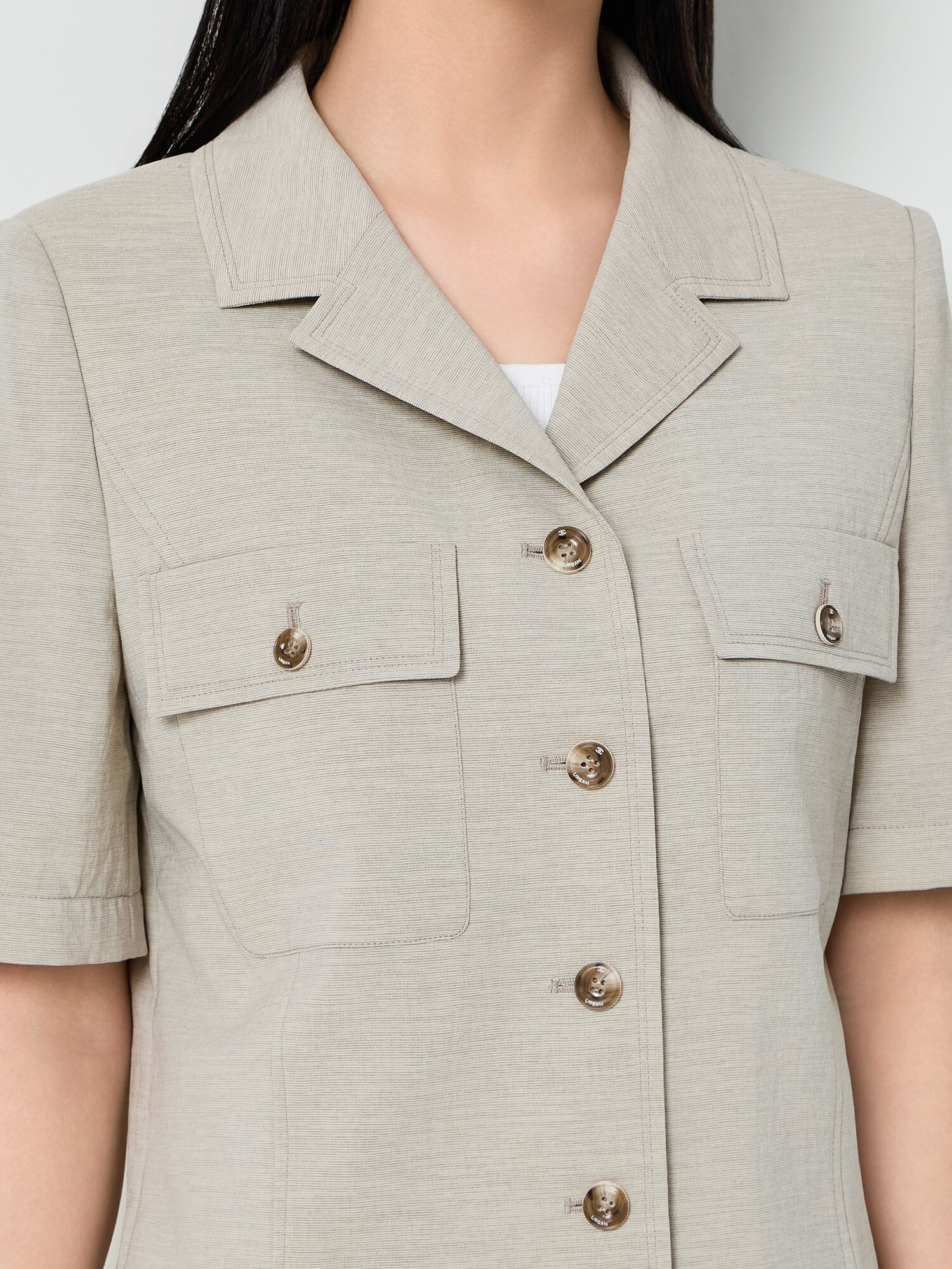 포켓 오픈 칼라 크롭 재킷 (KHAKI BEIGE)