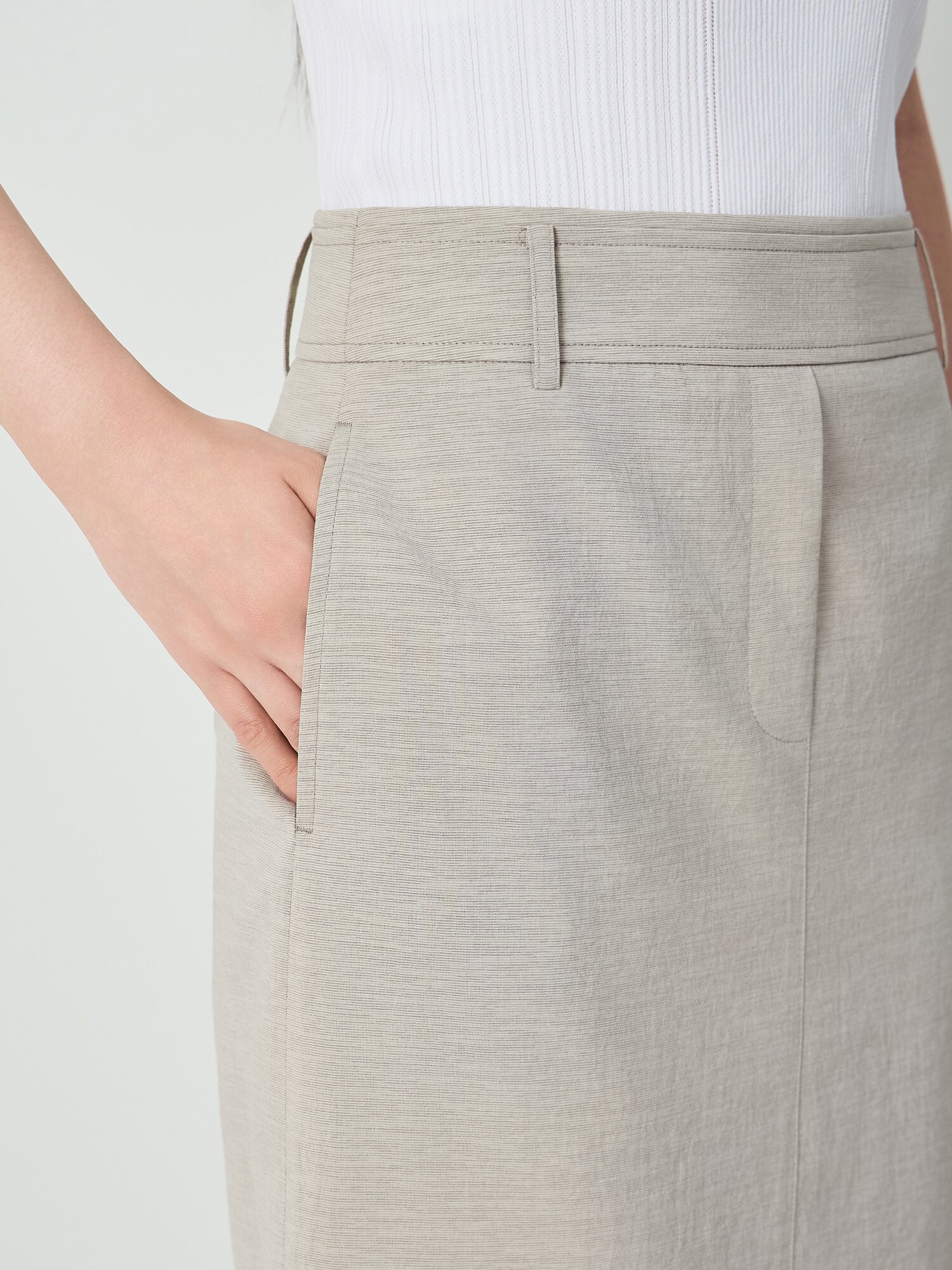 백 슬릿 H라인 롱 스커트 (KHAKI BEIGE)