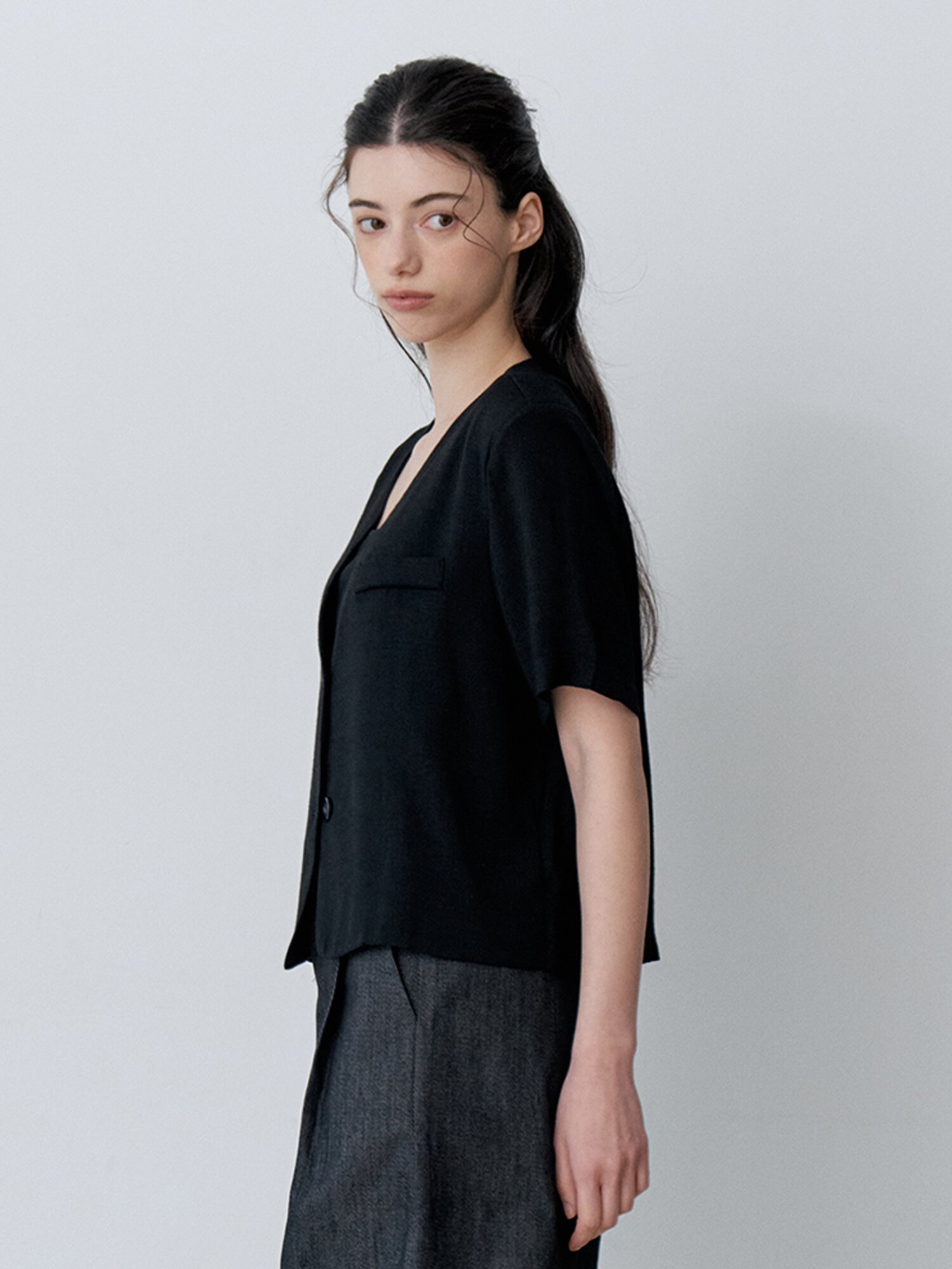CHIFFON LAYERED SHORT SLEEVE HALF JACKET (BK)