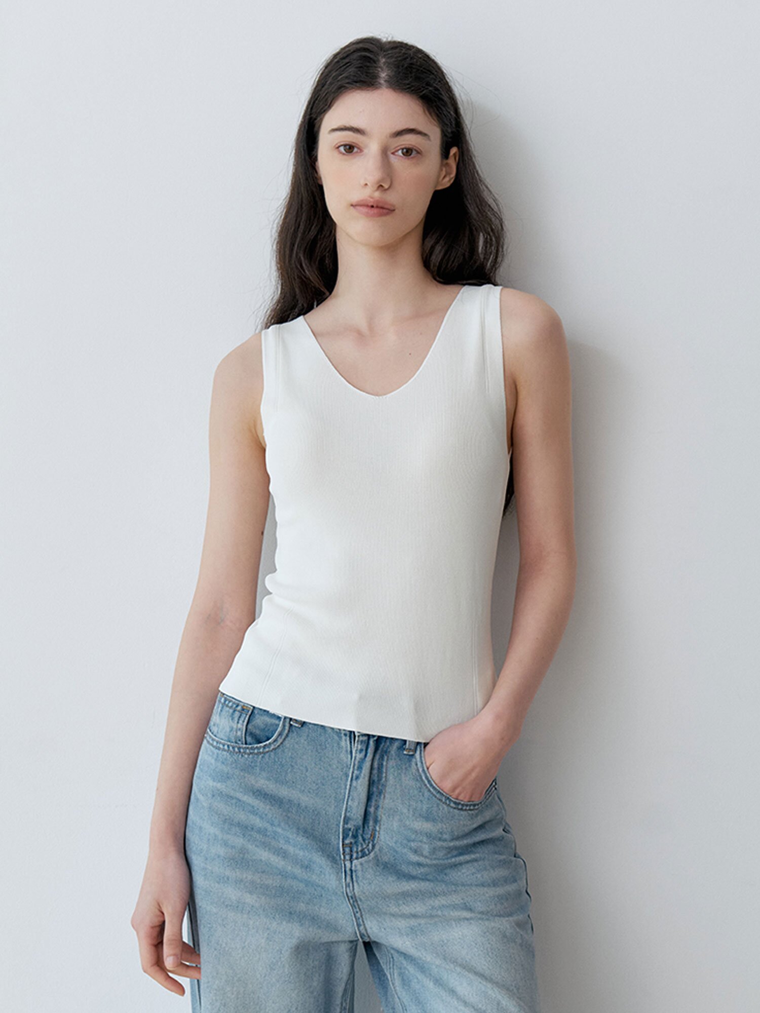 [쿨터치 기본템] COOL STRETCH V SLEEVELESS KNIT (4COLOR)