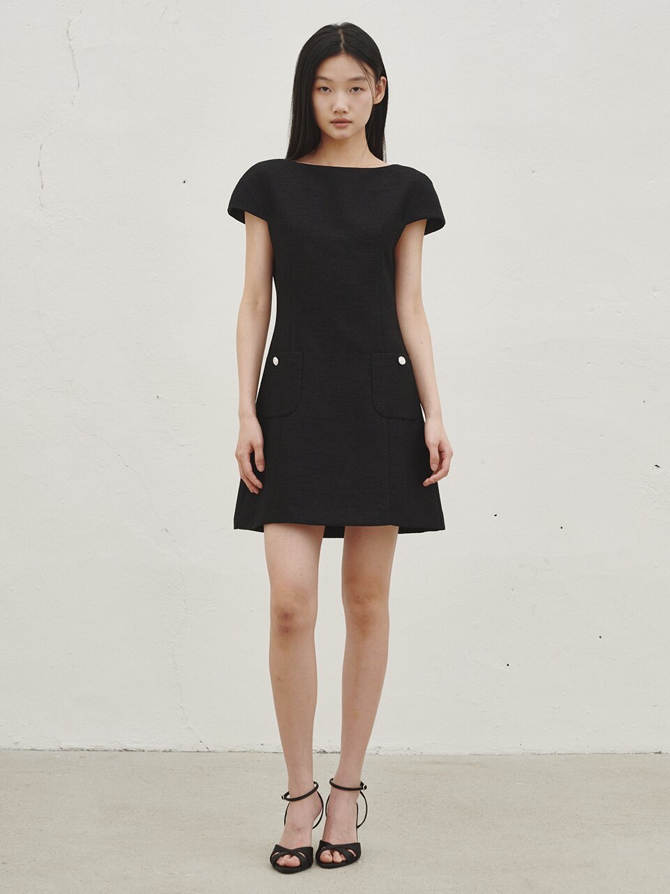 보트넥 트위드 미니 드레스 -블랙 / Boat Neck Tweed Mini Dress - Black