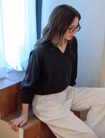 홀가먼트 브이 린넨니트 GRAY