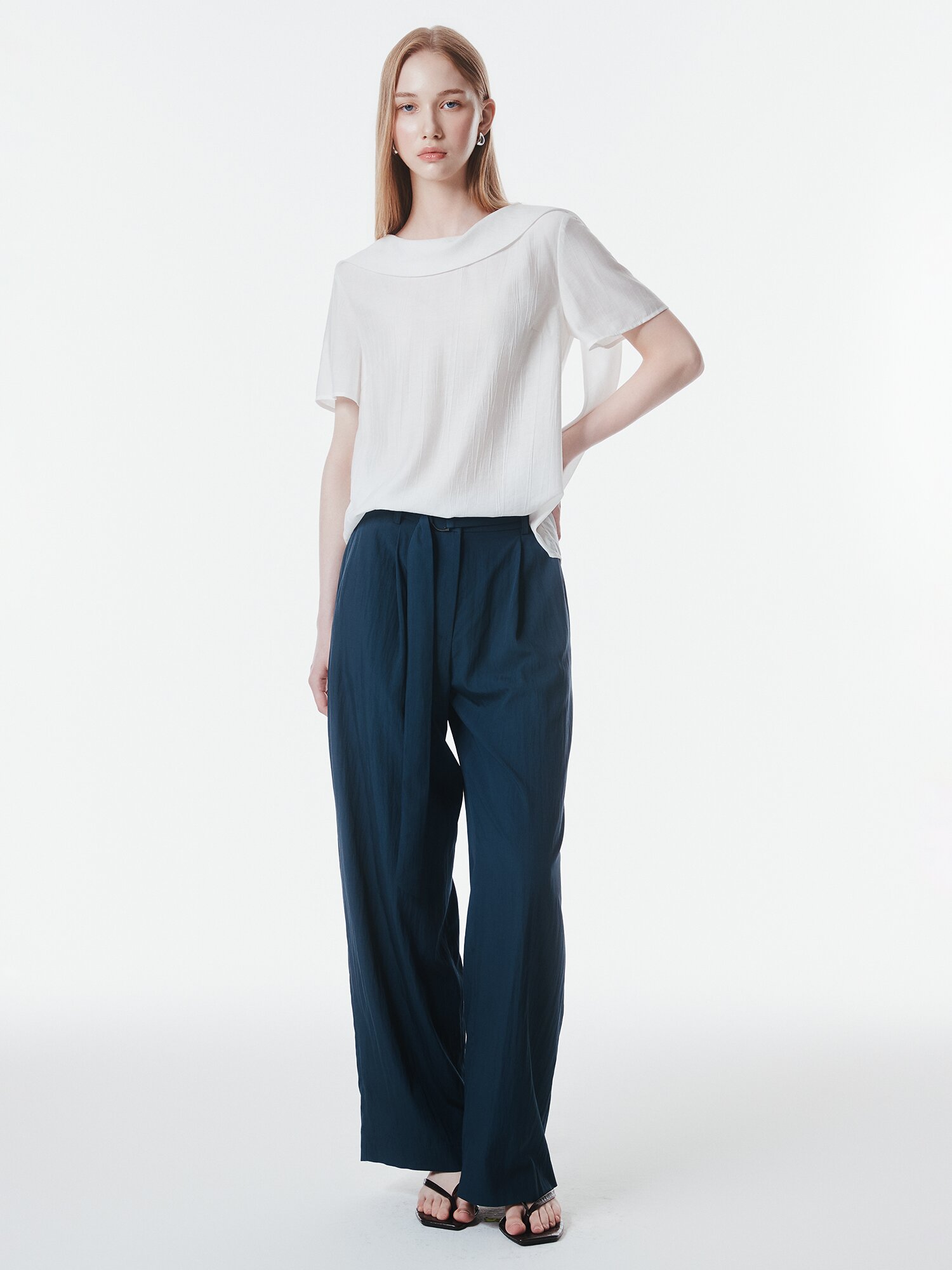 벨티드 원턱 와이드 팬츠 (NAVY)
