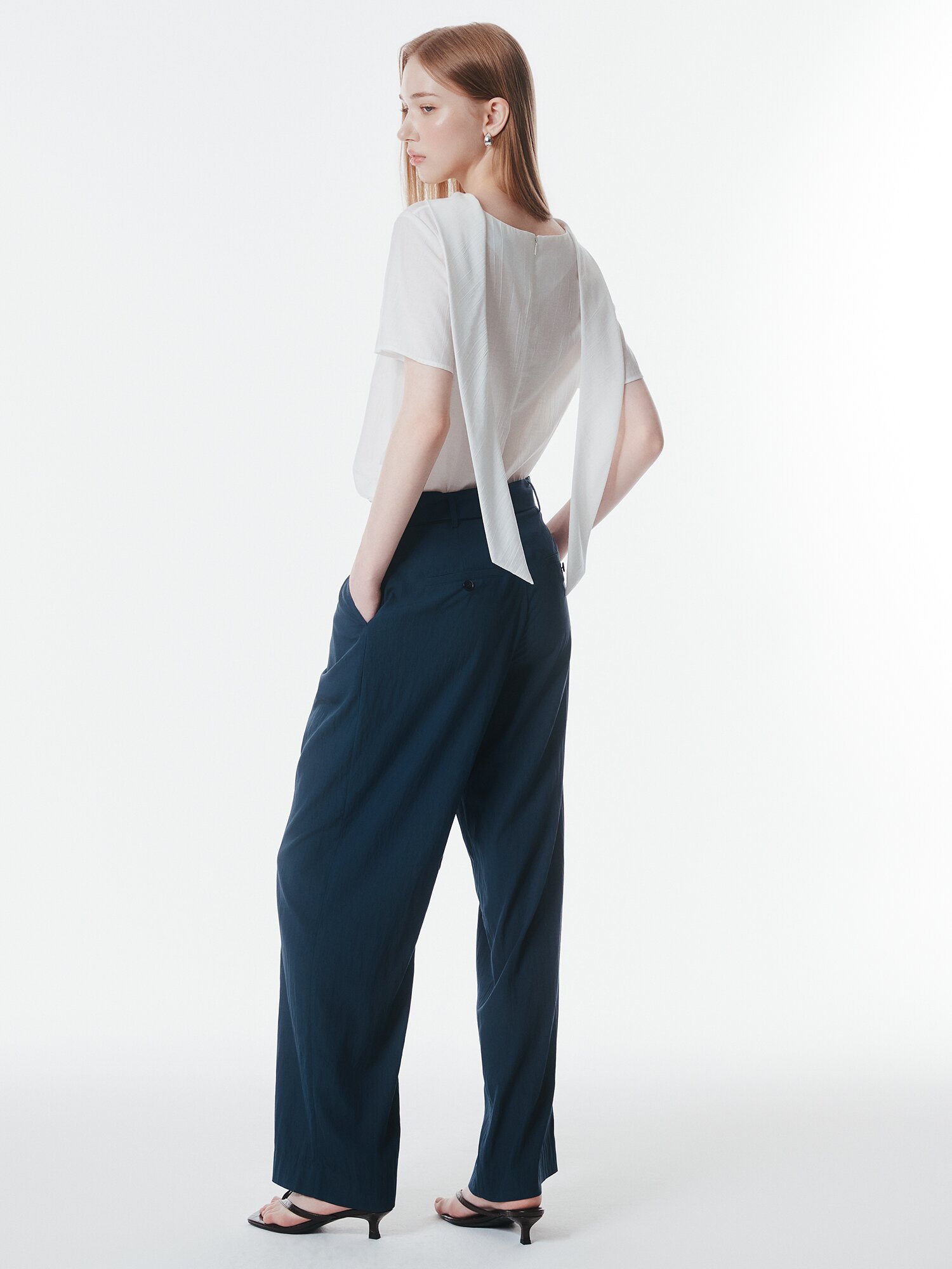 벨티드 원턱 와이드 팬츠 (NAVY)