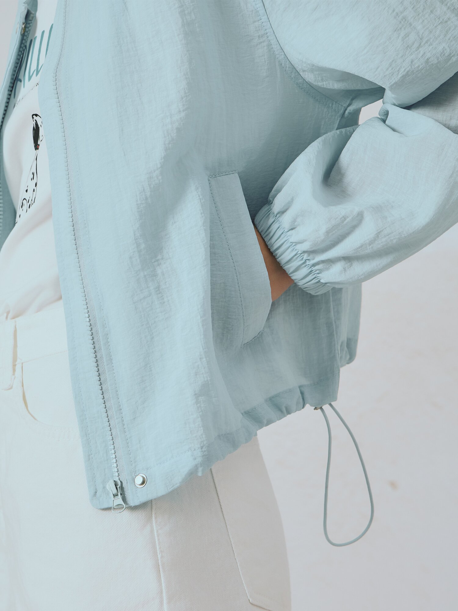 라운드넥 집업 버튼 점퍼 (LIGHT BLUE)