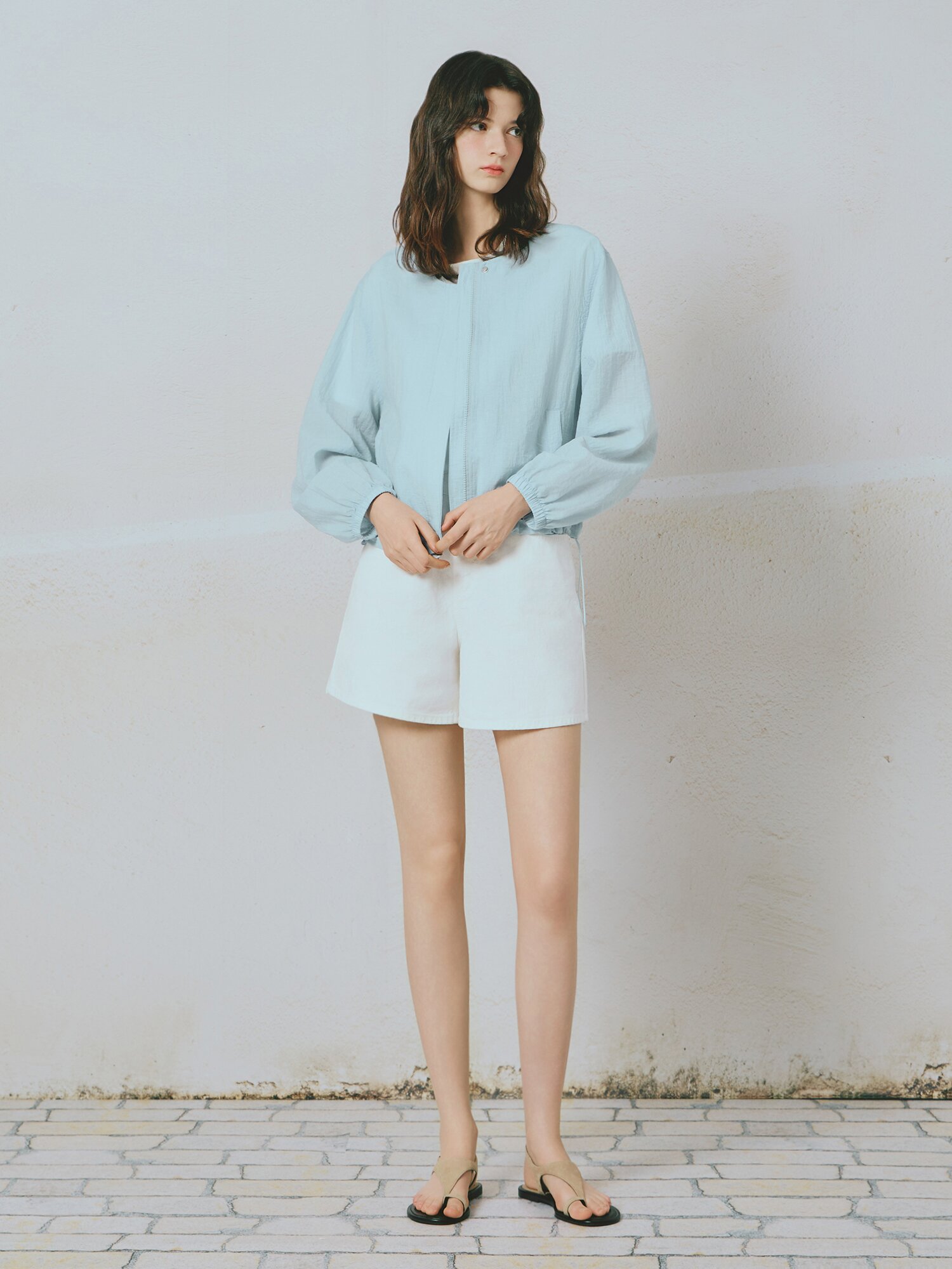 라운드넥 집업 버튼 점퍼 (LIGHT BLUE)