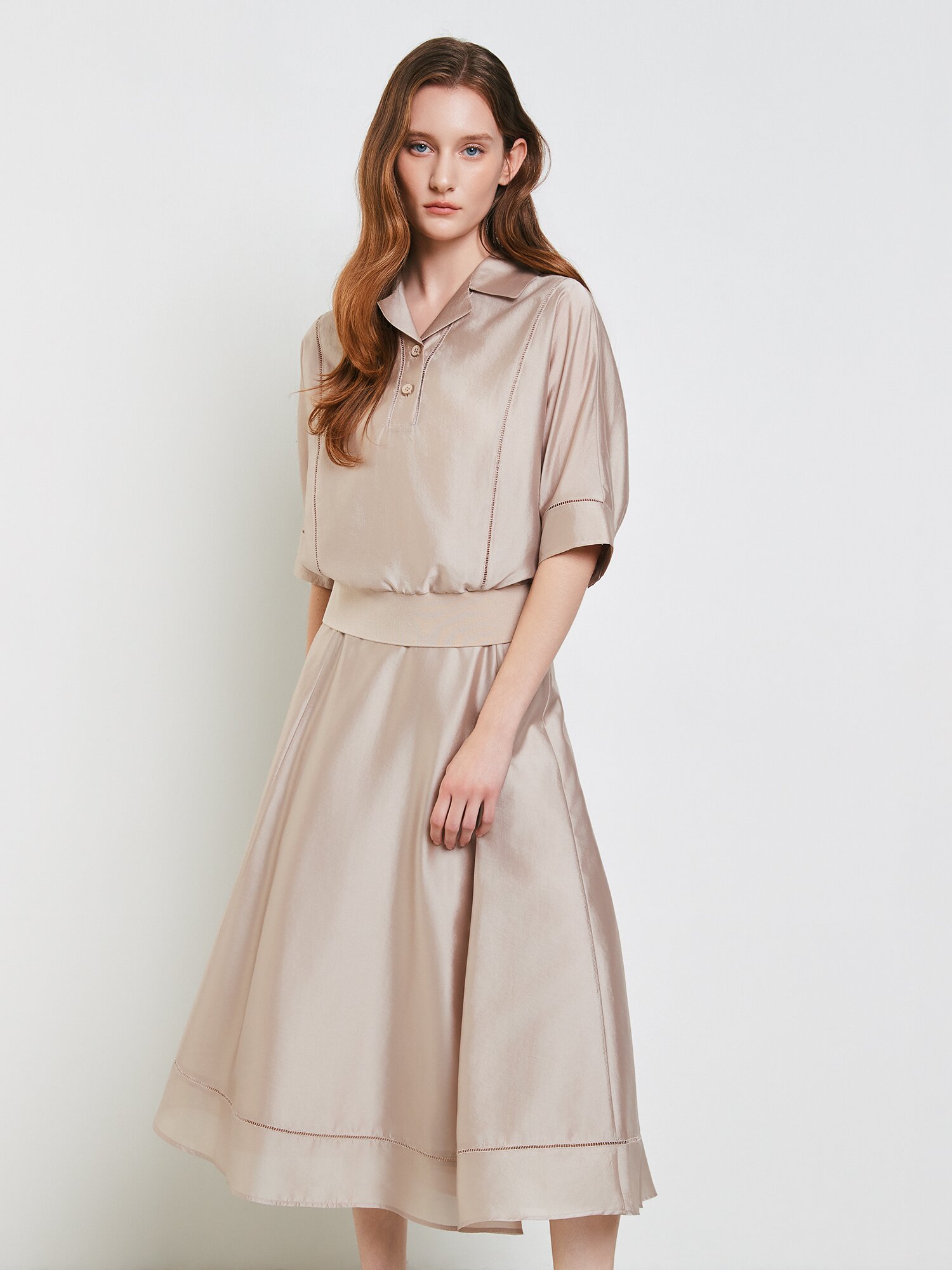 실키 펀칭 플레어 스커트 (BEIGE)