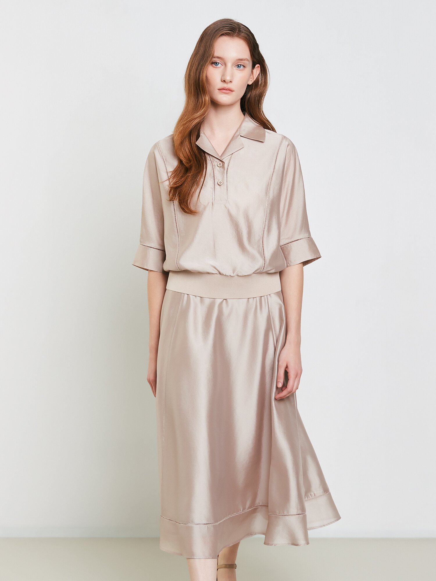 실키 펀칭 플레어 스커트 (BEIGE)