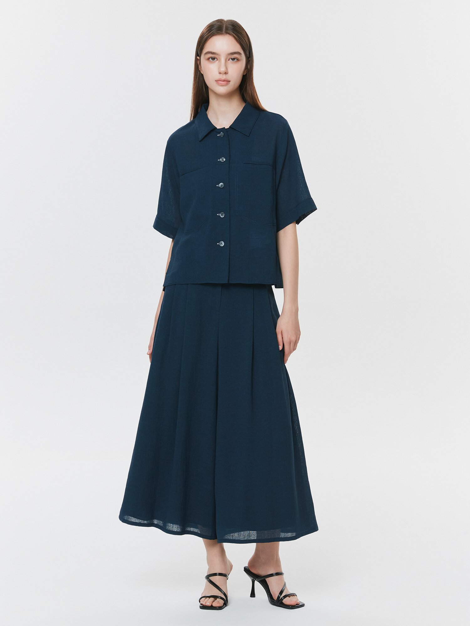 루즈핏 백 래글런 포켓 블라우스 (NAVY)