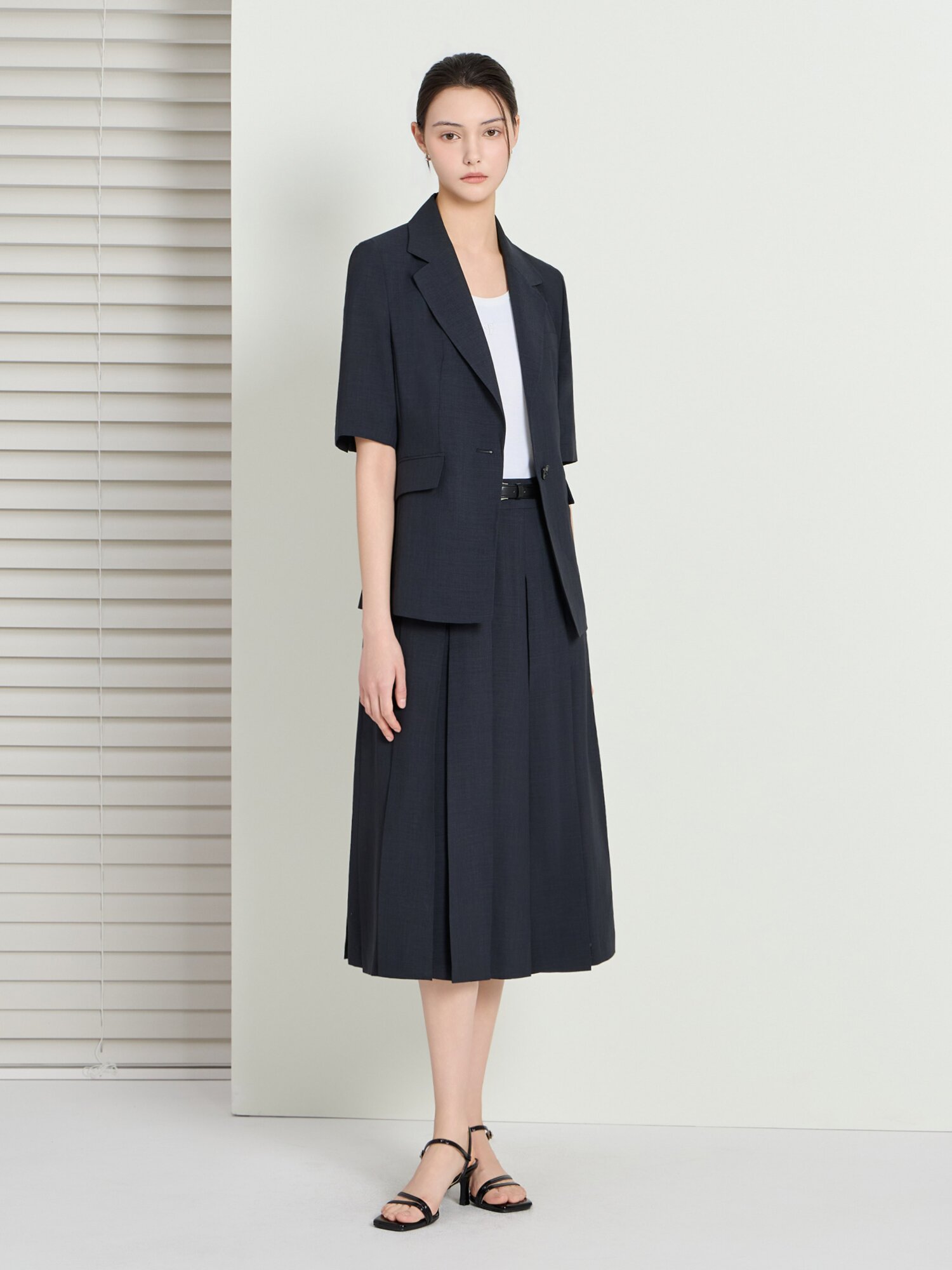 테일러드 하프 슬리브 싱글 재킷 (GREY)