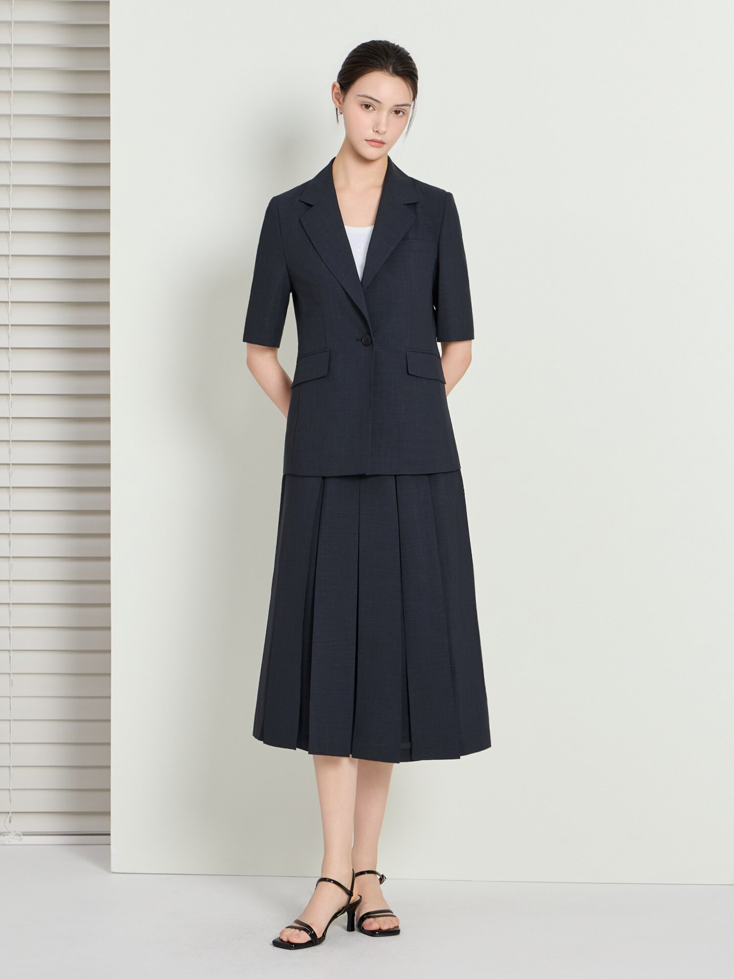 테일러드 하프 슬리브 싱글 재킷 (GREY)