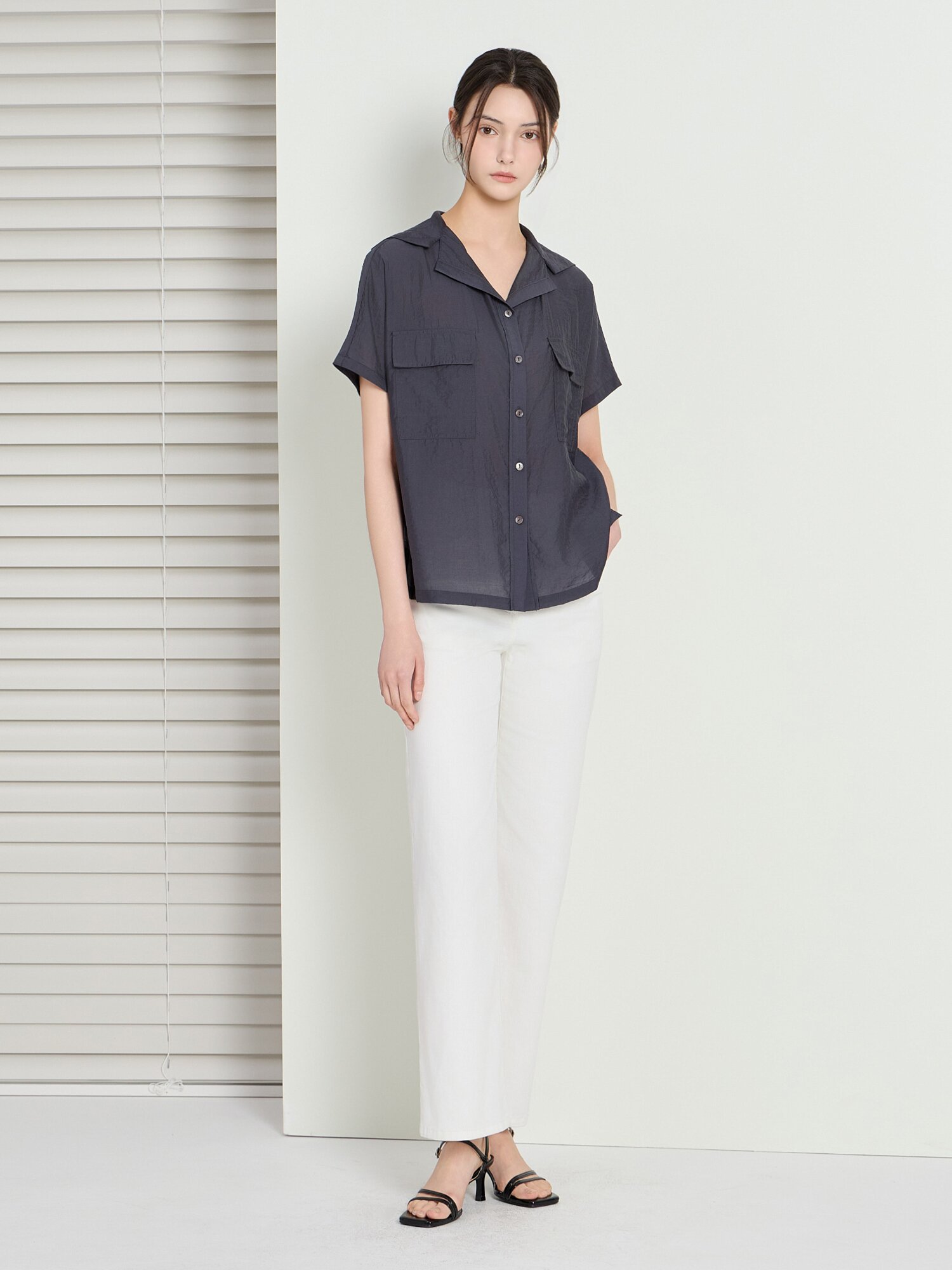 루즈핏 세일러 칼라 블라우스 (DARK GREY)