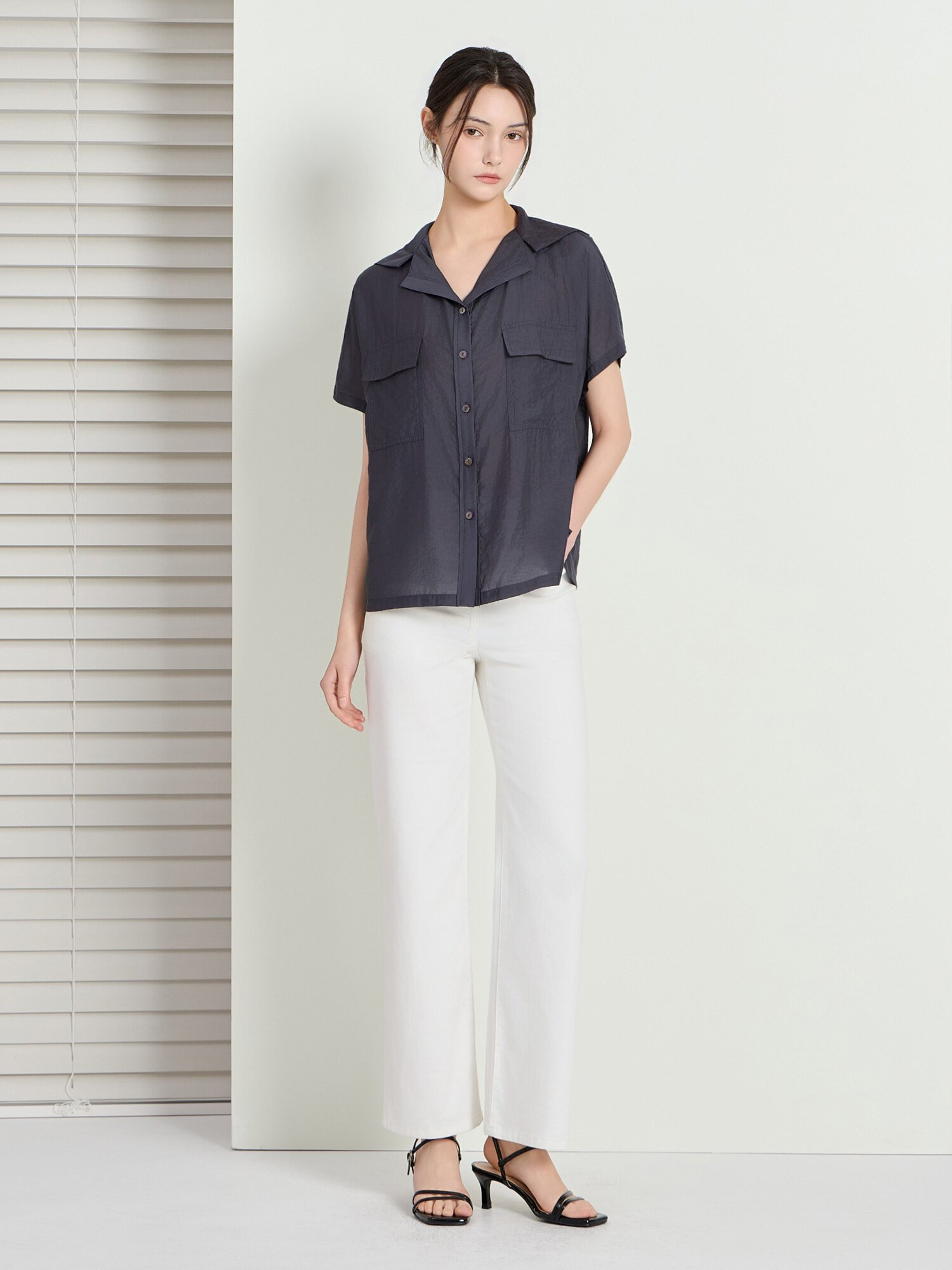 루즈핏 세일러 칼라 블라우스 (DARK GREY)