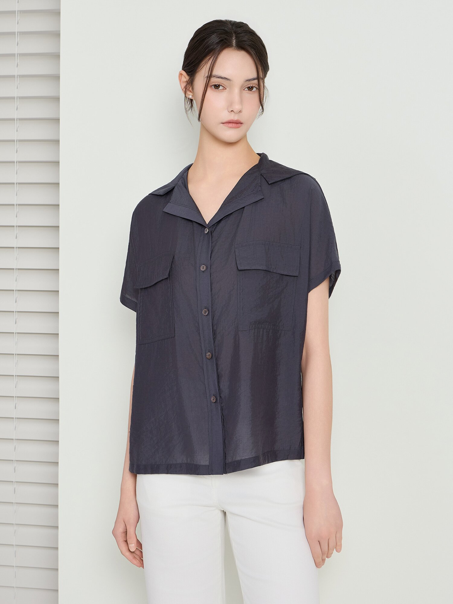 루즈핏 세일러 칼라 블라우스 (DARK GREY)