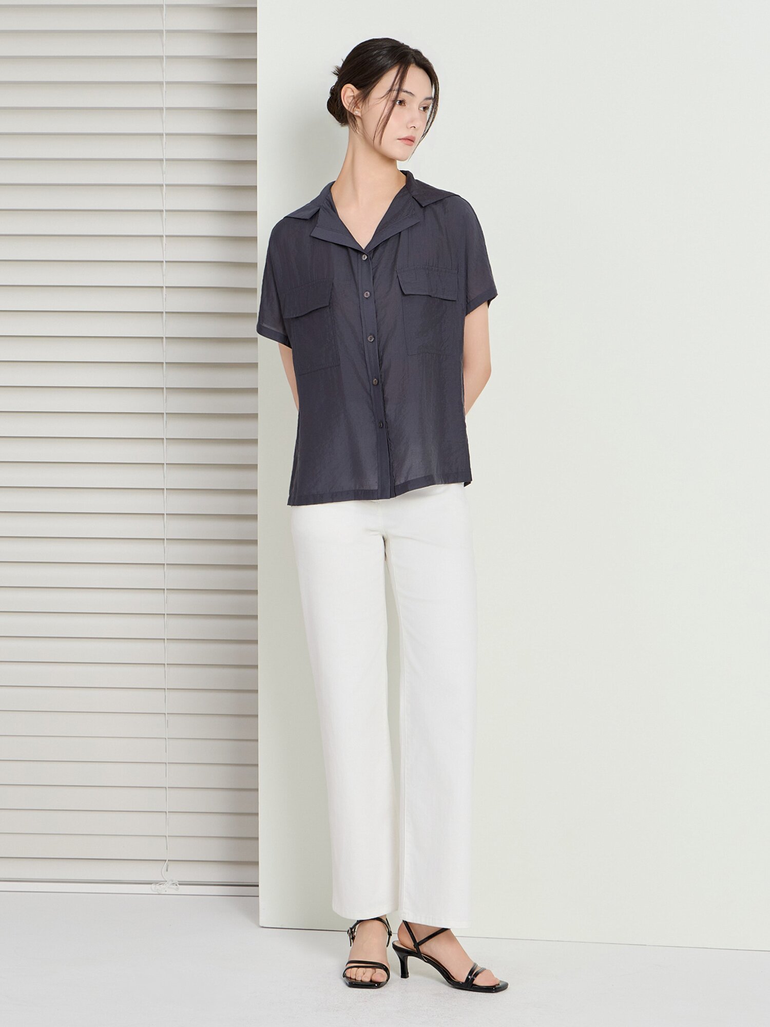 루즈핏 세일러 칼라 블라우스 (DARK GREY)