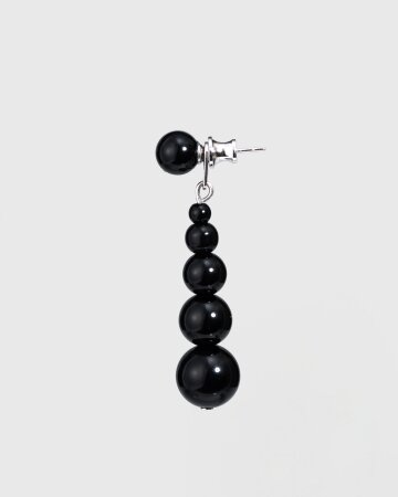 Noir Rhythm Earrings
누아르 리듬 이어링