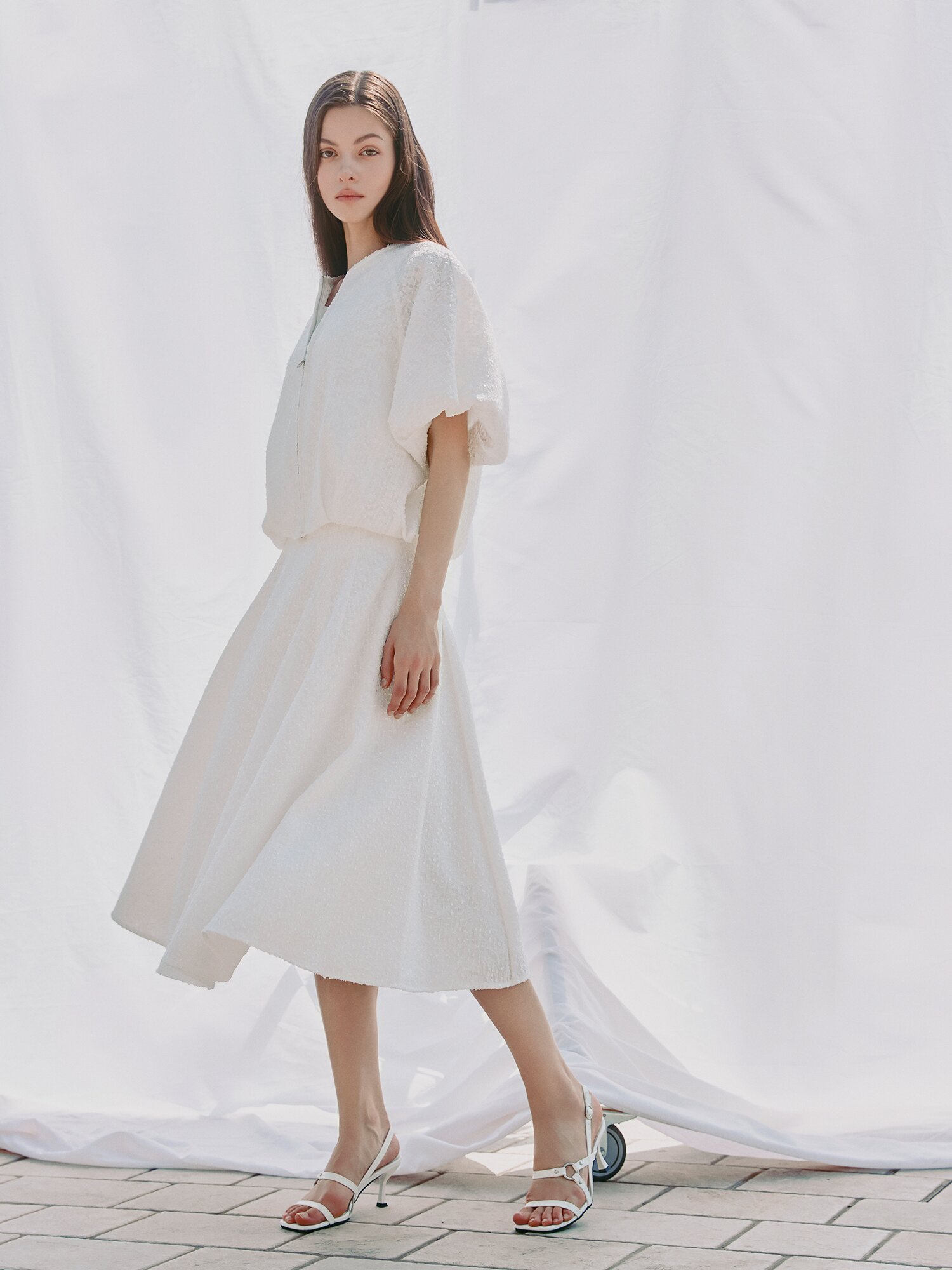텍스쳐 볼륨 래글런 집업 점퍼 (WHITE)