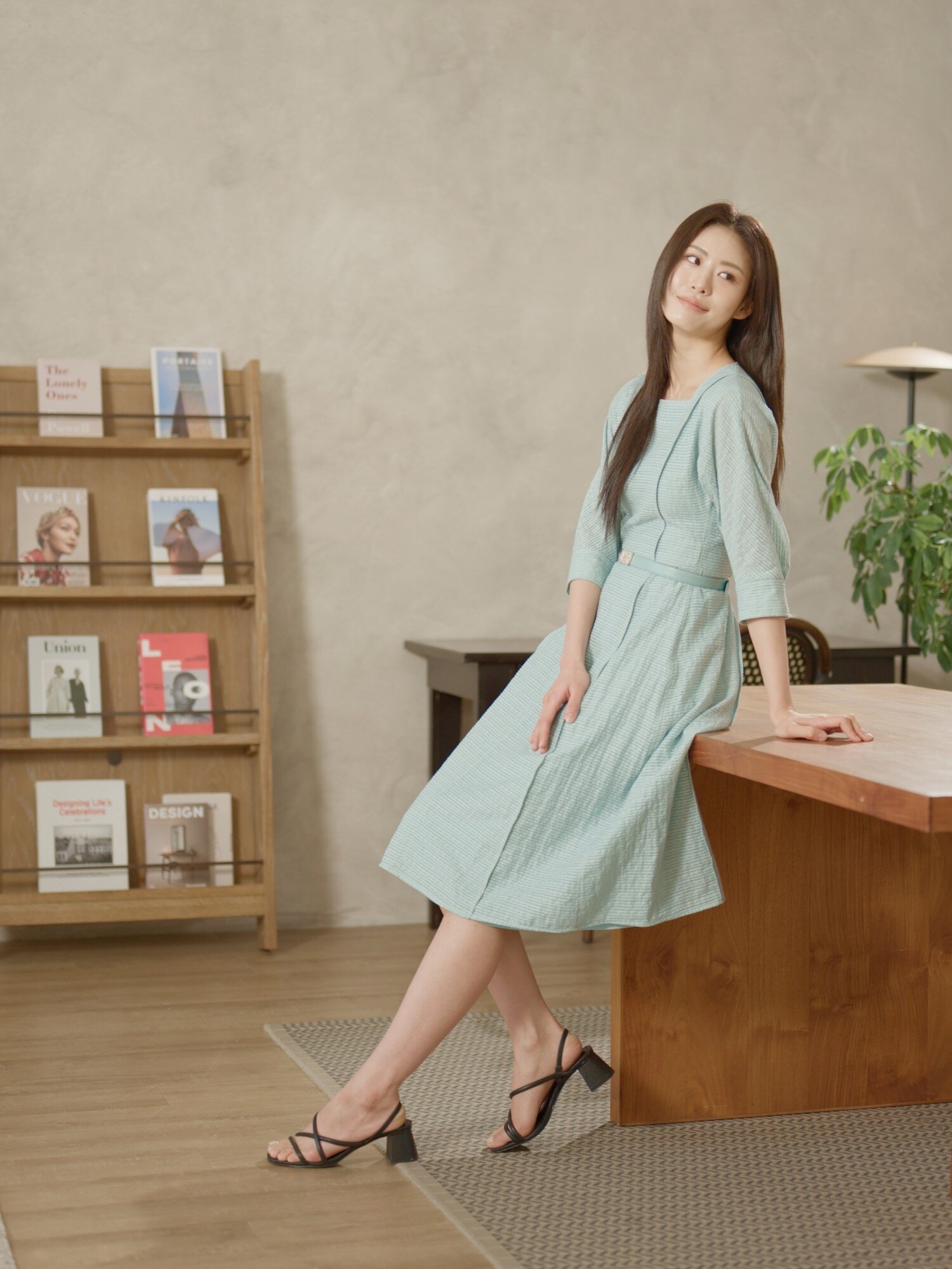 돌먼 스퀘어넥 플레어 원피스 (MINT)