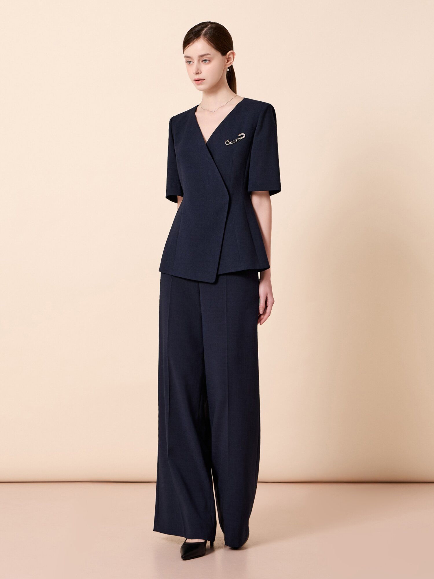쥬얼 브로치 칼라리스 하프 자켓 (DARK NAVY)