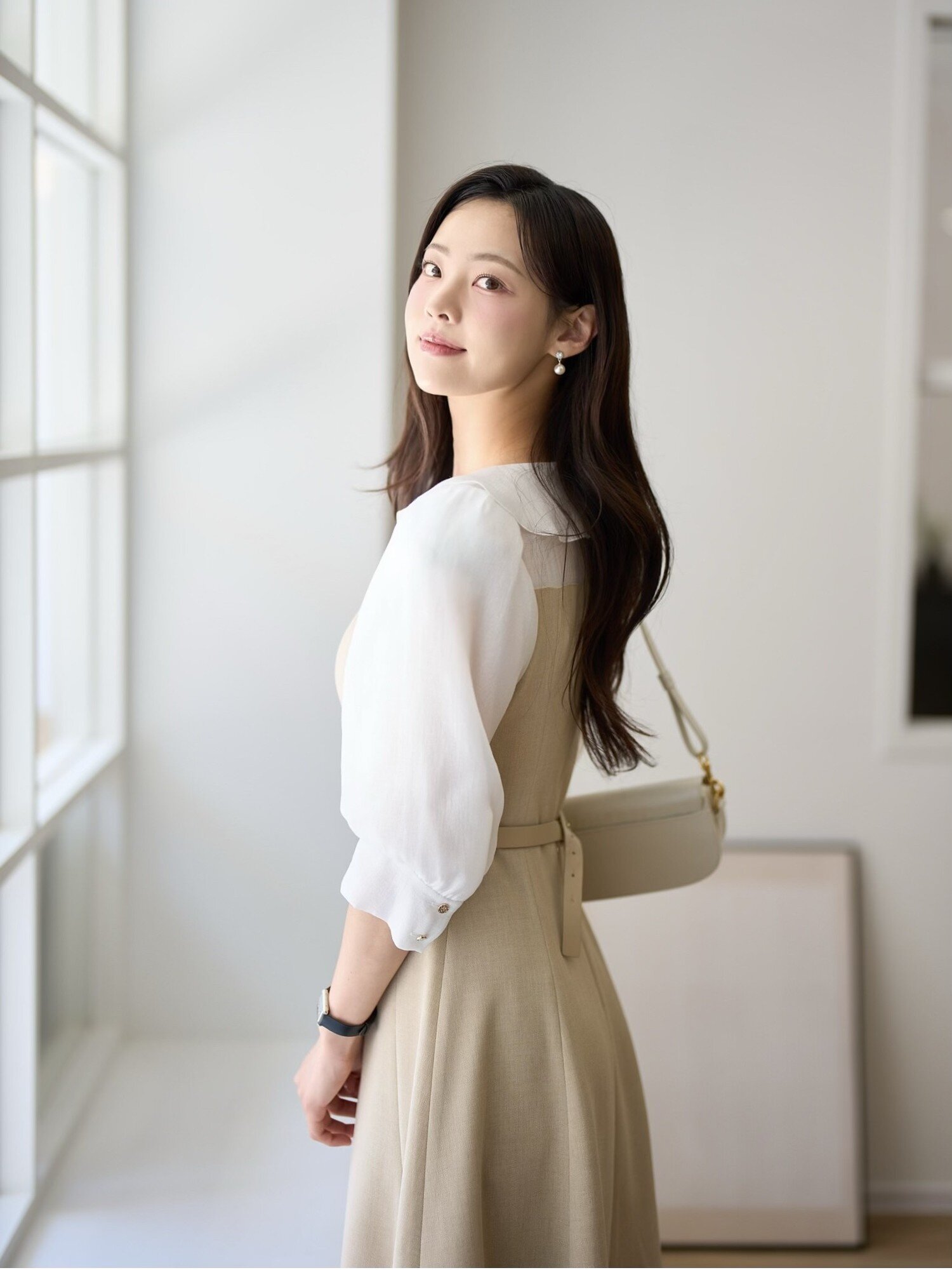 시폰 셔츠 배색 플레어 원피스 (BEIGE)