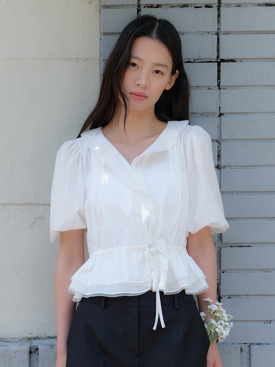 [DAISY] Cotton Pin-Tuck Ruffle Blouse / White(2color)