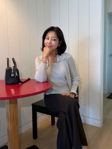 글리터 와이드 칼라 크롭 가디건 (GOLD)