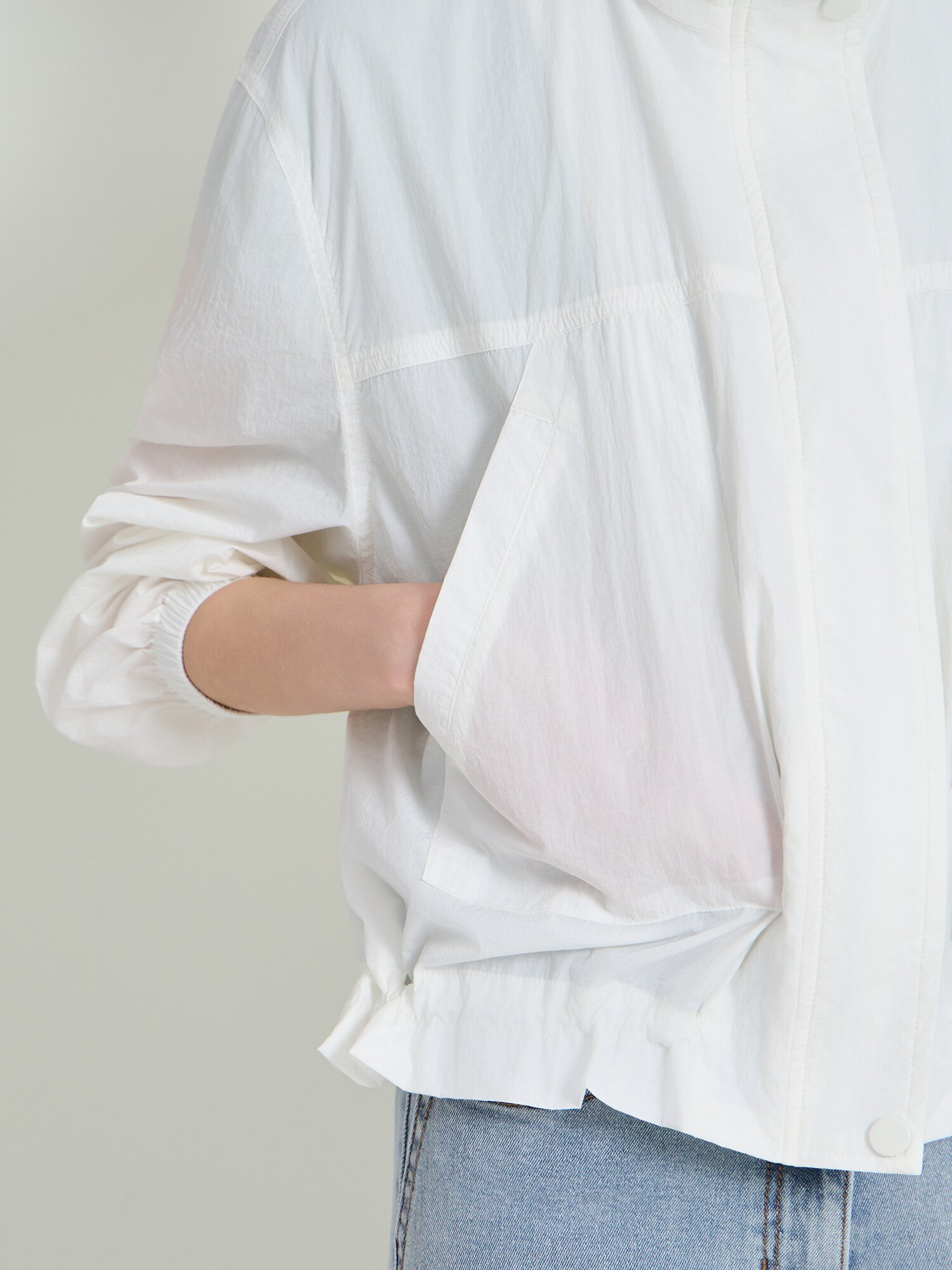 스트링 하이넥 집업 점퍼 (WHITE)