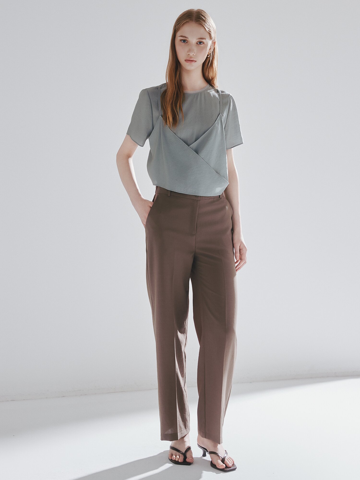 버튼 인밴딩 일자핏 팬츠 (TAUPE BEIGE)