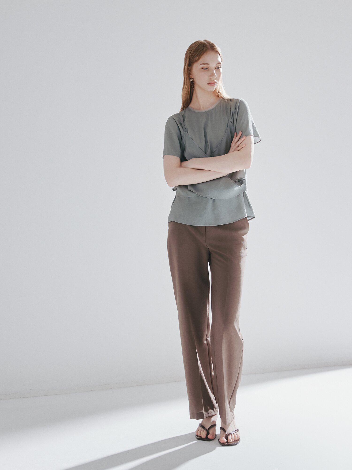 버튼 인밴딩 일자핏 팬츠 (TAUPE BEIGE)