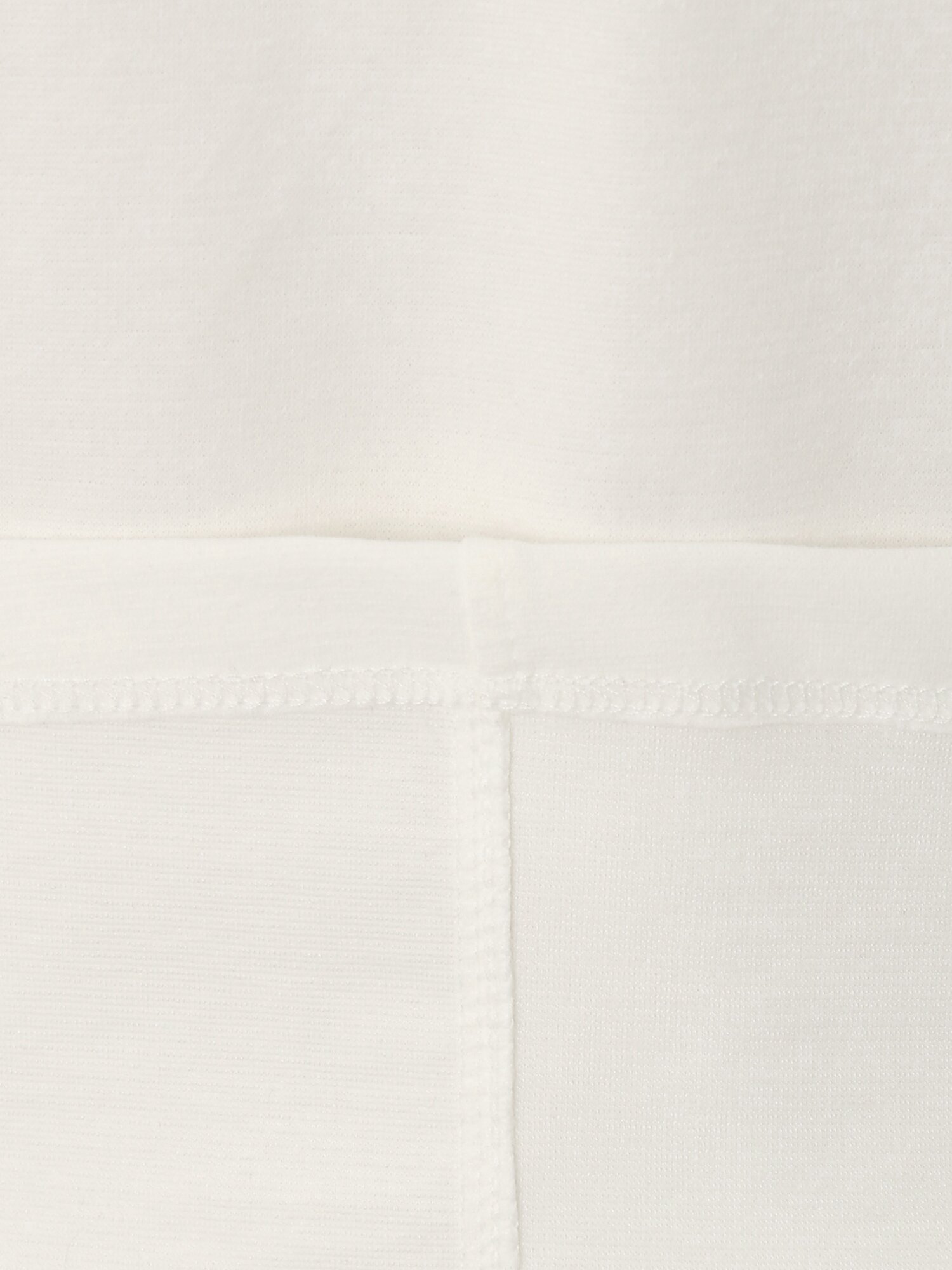 슬림 절개 자수 라운드넥 티셔츠 (WHITE)