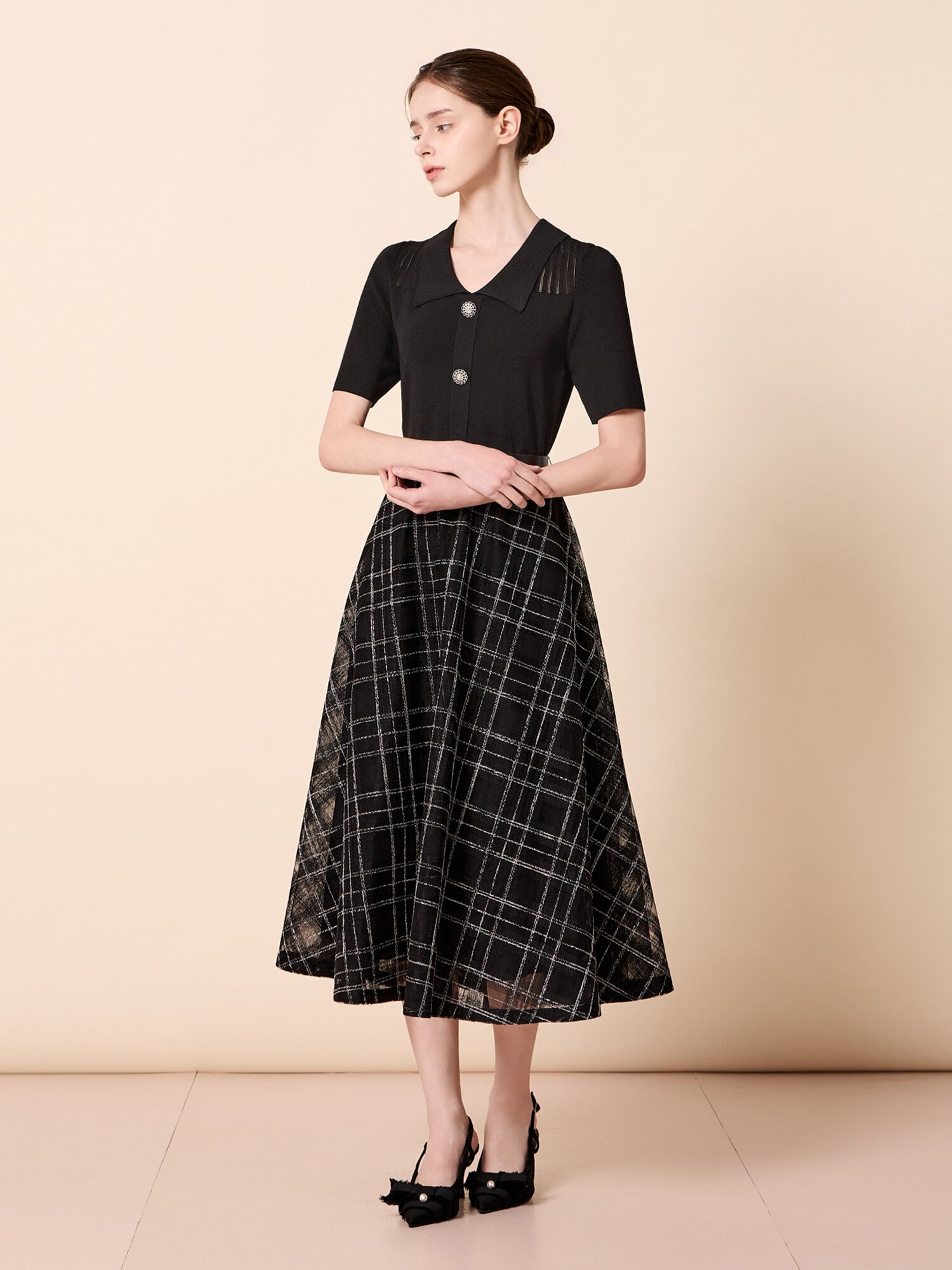 칼라 니트 배색 체크 원피스 (BLACK)