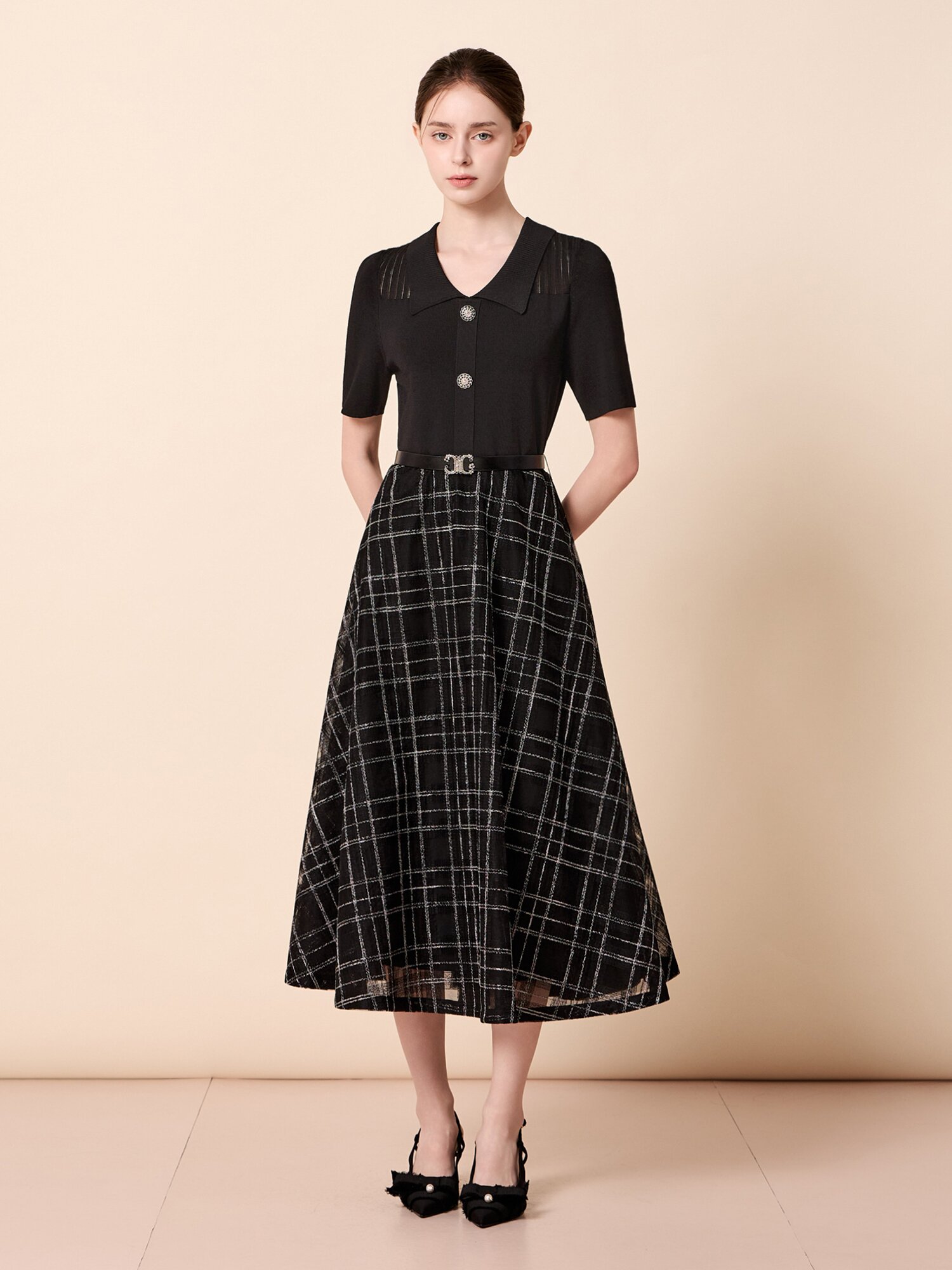 칼라 니트 배색 체크 원피스 (BLACK)