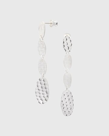Oval Cascade Earrings
오발 캐스케이드 이어링