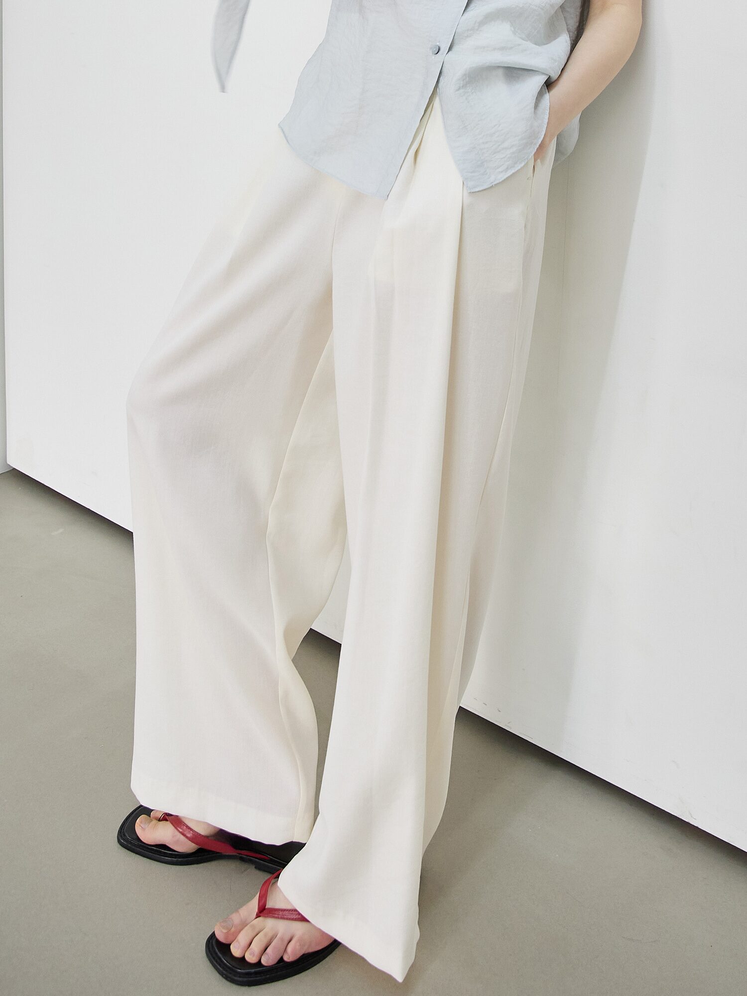 De Pants_Ivory