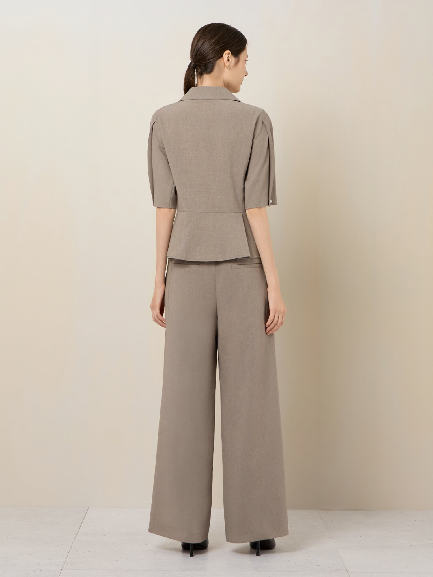 린넨 블렌드 백밴딩 슬랙스 (TAUPE GREY)
