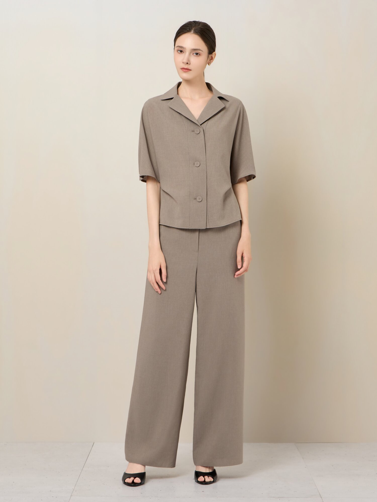 린넨 블렌드 버튼업 블라우스 (TAUPE GREY)