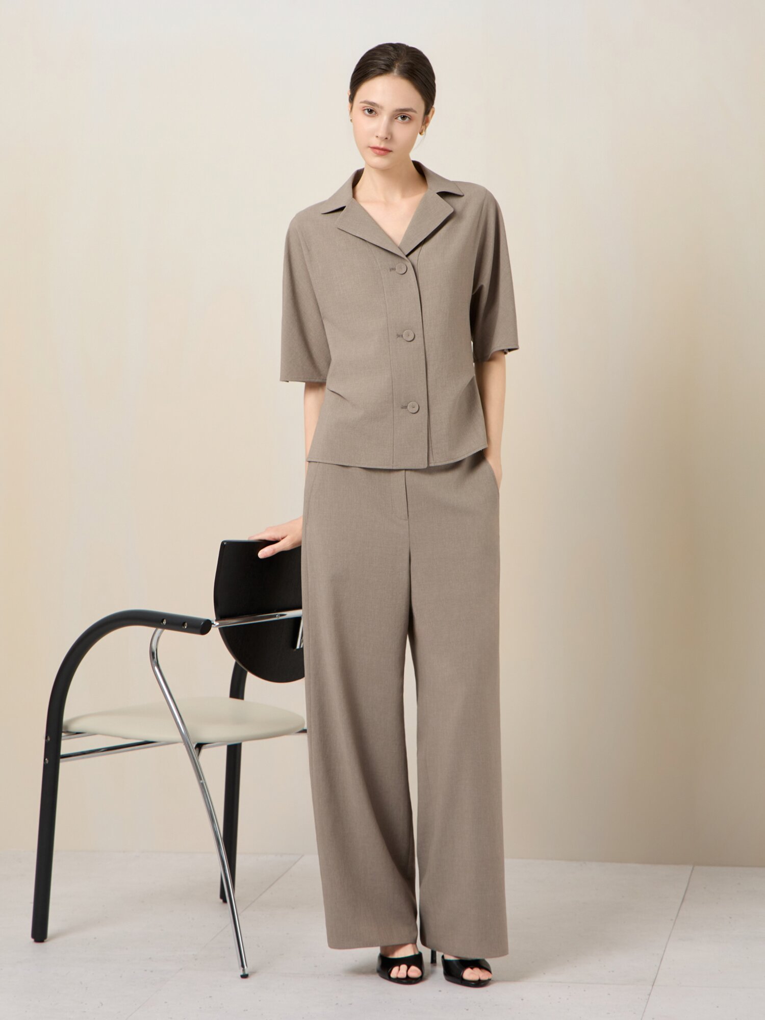 린넨 블렌드 버튼업 블라우스 (TAUPE GREY)