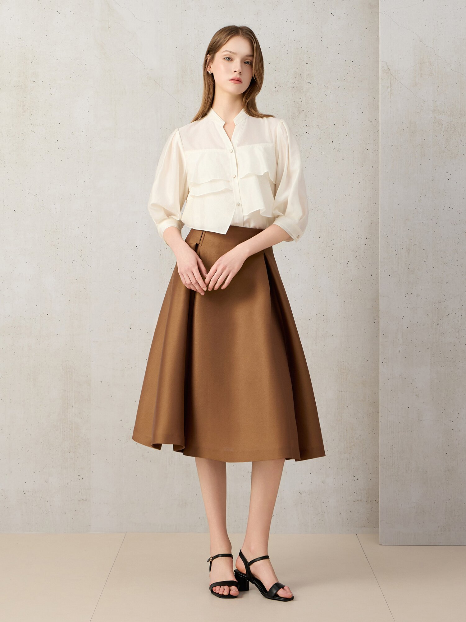 턱 A라인 미디 스커트 (BEIGE)