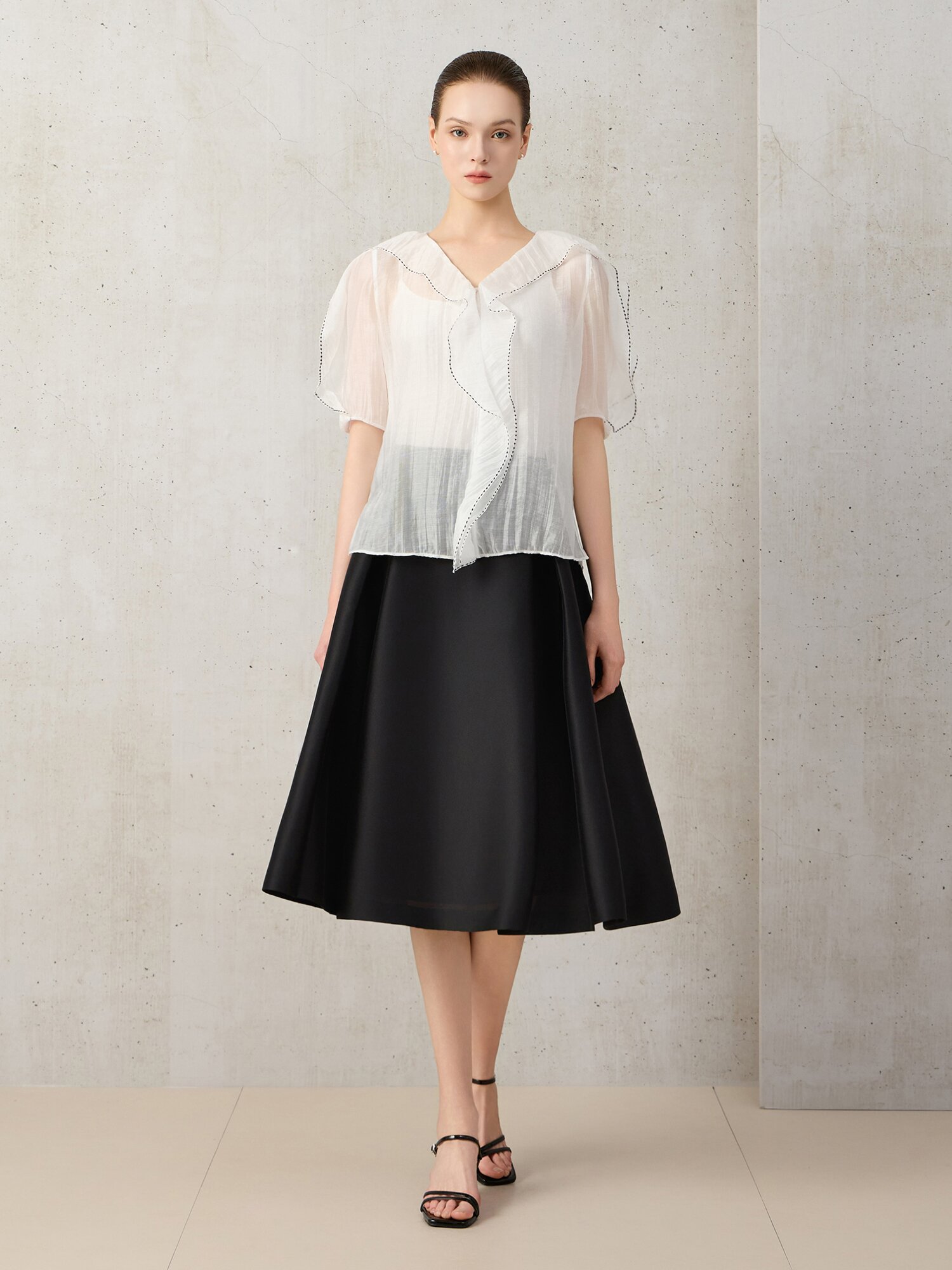 턱 A라인 미디 스커트 (BLACK)
